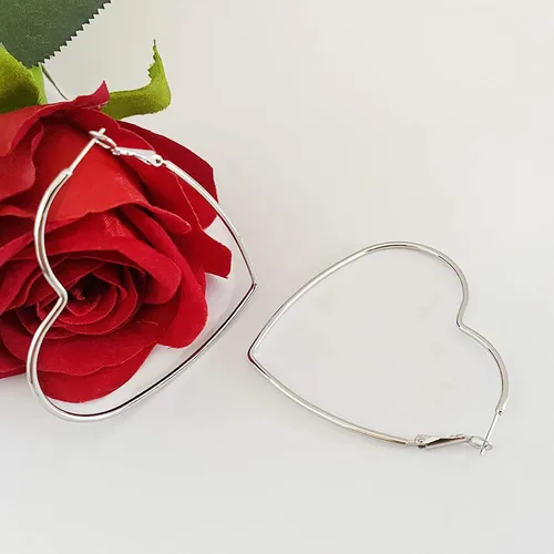 Vista 3 de Aretes de aro, joyería de moda, aretes de aro grandes geométricos con forma de corazón para mujer