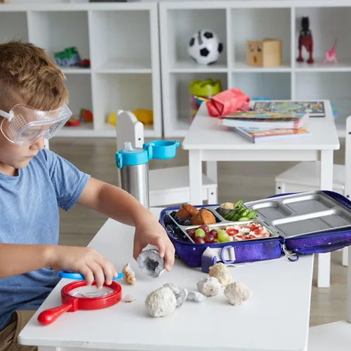 Vista 4 de PlanetBox Launch - Kit de caja de almuerzo estilo Bento de acero inoxidable para niños y adolescentes con 3 compartimentos – Edición Stardust