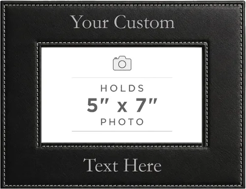 Vista 17 de Marco de fotos de piel sintética de cuero sintético grabado para añadir tu texto personalizado para colgar o en la mesa, marco de fotos familiares