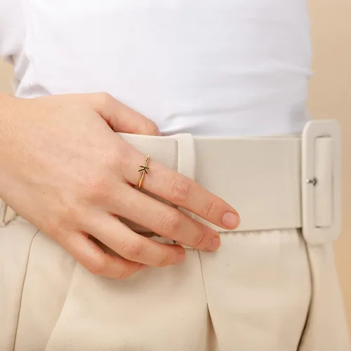 Vista 3 de PAVOI - Anillo ajustable con iniciales chapado en oro de 14 quilates Anillo de moda para mujer