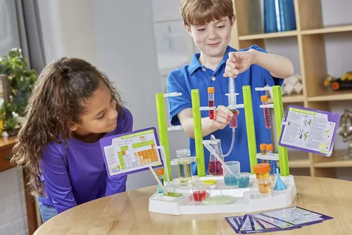 Vista 3 de Thames & Kosmos Ooze Labs Chemistry Station - Kit de experimentos científicos, 20 experimentos no peligrosos que incluyen limo seguro
