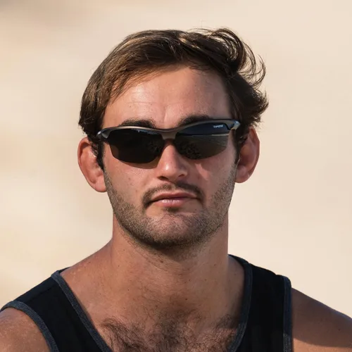 Vista 5 de Lentes de sol deportivos intensos para hombres y mujeres ideales para golf correr y tenis Lentes ventilados que evitan el empañamiento