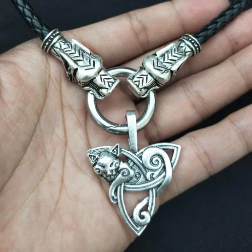 Vista 5 de Black Viking Odin Thunder Hammer And Roaring Wolf Head Mjolnir Thora's Hammer Amulet Necklace Viking Jewelry