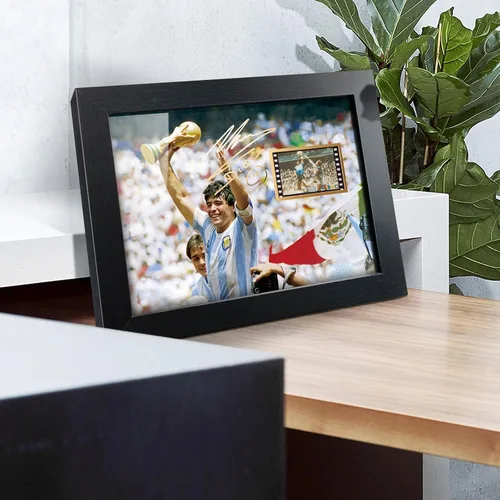 Vista 4 de sufenvera Póster enmarcado de Maradona firmado, collage de fotos de película de Maradona, regalos para fanáticos del balón de fútbol en cumpleaños