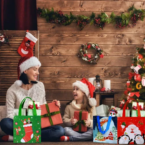 Vista 3 de Xuniea Paquete de 12 bolsas reutilizables de Navidad a granel con asas, bolsas de regalo de Navidad, multifuncionales, no tejidas, para compras