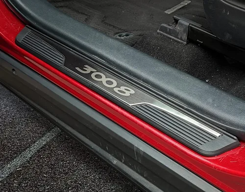 Vista 5 de Protector de rasguños para umbral de puerta de automóvil compatible con accesorios Peugeot 3008, juego de 4
