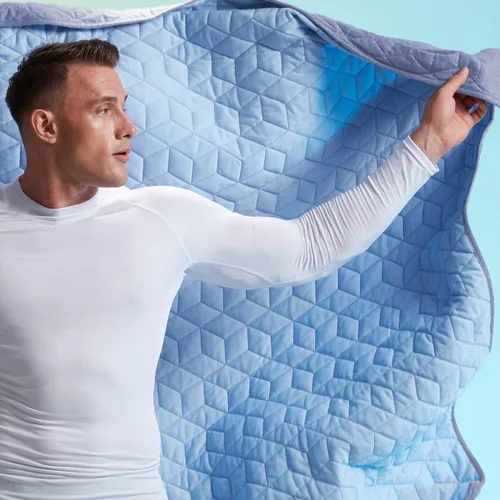 Vista 3 de SLEEP ZONE Manta refrescante para personas que duermen con calor (50 x 60 pulgadas), manta de verano de doble cara, ligera y portátil para gimnasio