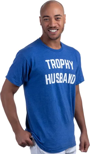 Vista 3 de Esposo trofeo - Camiseta divertida con broma de esposo, papá, novio, humor de aniversario de matrimonio para hombres