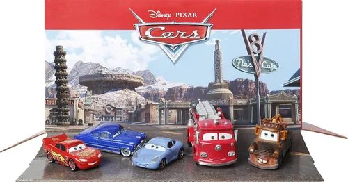 Vista 2 de Mattel Disney y Pixar Cars Vehículo de 5 paquetes con 4 autos de juguete de personajes y 1 camión de bomberos rojo inspirado en Radiator Springs