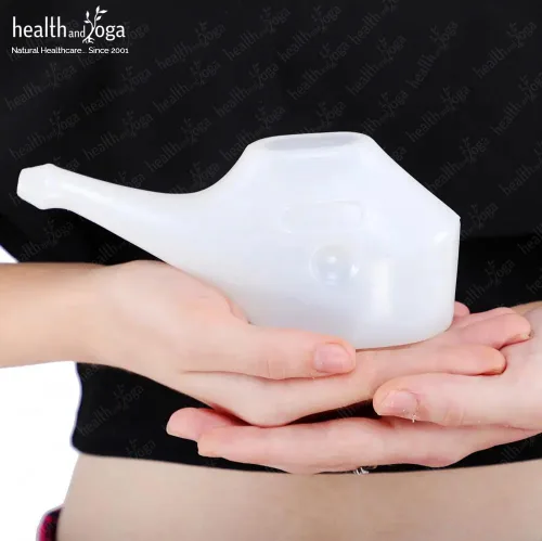 Vista 2 de SoulGenie HealthAndYoga QwikFlo Kit de enjuague sinusal ligero Neti Pot - Olla Neti compacta para niños y adultos - Olla de lavado de nariz apta