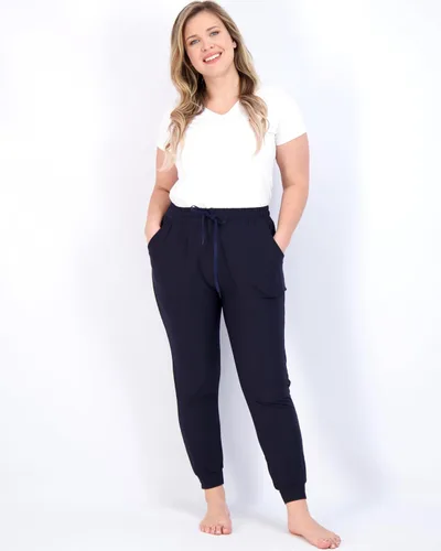 Vista 4 de Real Essentials - Pantalones, paquete de 3 unidades Real Essentials - Pantalones deportivos de yoga ultra suaves para mujer con bolsillos y cordón