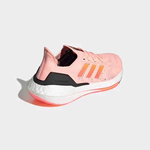 Vista 7 de adidas Tenis de correr Ultraboost 22 para mujer