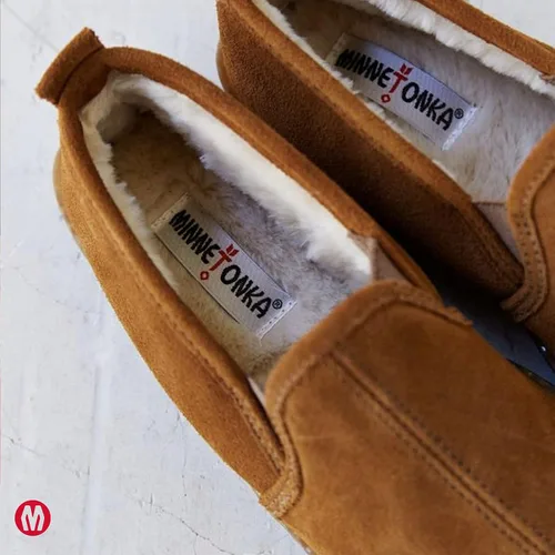 Vista 5 de Minnetonka Pantuflas Romeo forradas con pila para hombre
