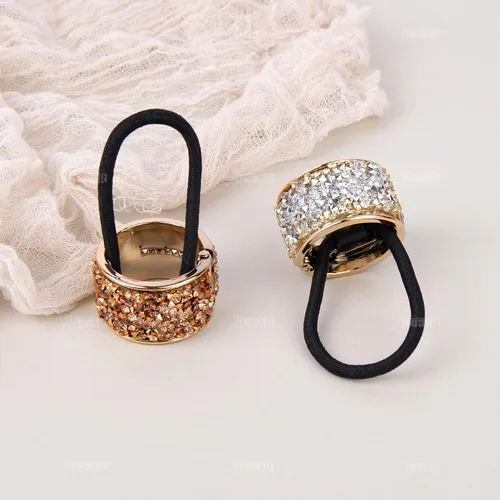 Vista 4 de AUEAR, Paquete de 8 soportes para cola de caballo con diamantes de imitación, puños góticos punk, elásticos para mujer, accesorios