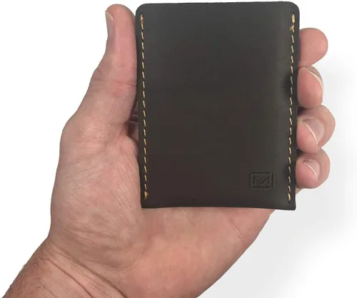 Vista 2 de Modern Carry - Funda delgada de cuero para tarjetas de crédito marrón Brown Card Sleeve