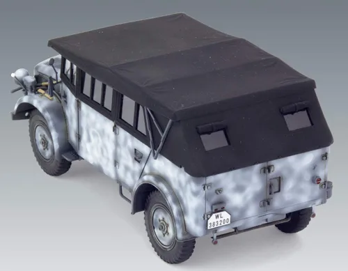Vista 2 de ICM Modelos Horch 108 Tipo 40 Modelo de Personal Alemán de la Segunda Guerra Mundial (escala 1/35)