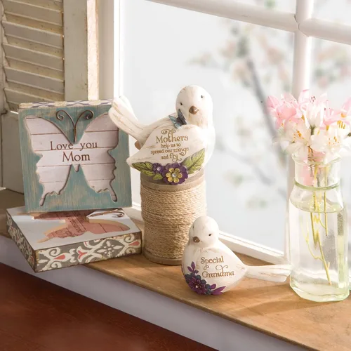 Vista 8 de Pavilion Gift Company 41047 Simple Spirits - Figura de pájaro y abuela, 3 pulgadas, color beige