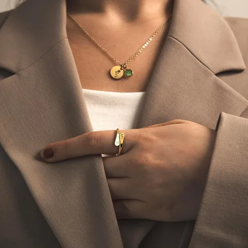 Vista 4 de Anillos personalizados para mujer, anillo envolvente personalizado grabado