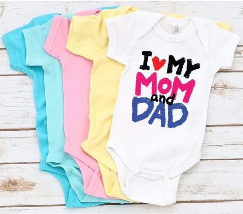 Vista 6 de TripleBDesigns I Love My Mom and Dad - Mameluco para bebé recién nacido