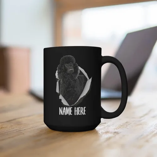 Vista 4 de Divertida taza de café negra con nombre personalizado de Navidad 2025, 15 onzas