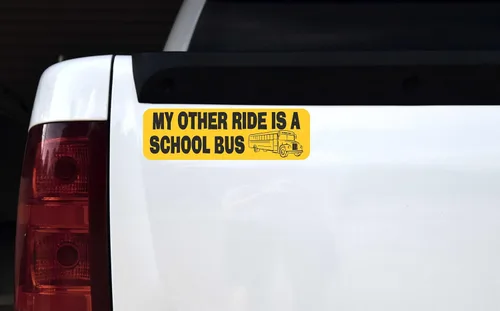 Vista 2 de Pegatina de vinilo My Other Ride is a School Bus