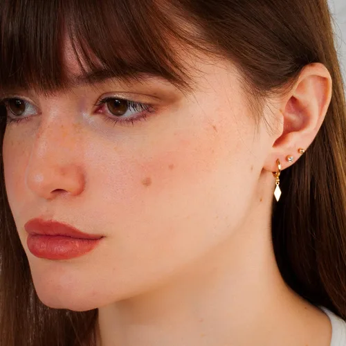 Vista 22 de 14K Gold Clasp Closure Dangle Earrings, Trendy Hoop with Charm, Huggie Hoop Earrings, Hypoallergenic Nickel Free Earrings, Lightweight Huggies for