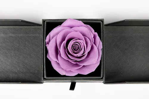 Vista 5 de Caja de regalo joyería de flores preservadas hechas a mano, diseño de rosas nunca marchitas, flores inmortales de lujo, flores eternas para seres