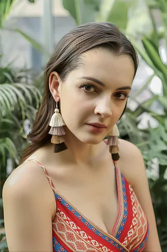 Vista 4 de Aretes de borla para mujer occidental, hechos a mano, hilo escalonado, de moda, multicolor, San Valentín, Navidad, cumpleaños, fiesta, regalo