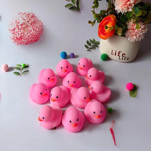 Vista 7 de 16 patos de goma rosa para niños, patos de goma chirriantes a granel, patos de goma para baby shower, decoración de patos de fiesta (2.2 pulgadas)