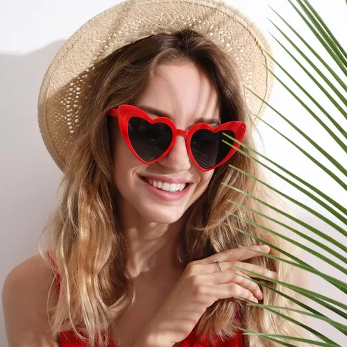 Vista 6 de Konohan 3 pares de lentes de sol en forma de corazón para el día de San Valentín estilo retro estilo retro gafas de sol blancas para mujeres y niñas