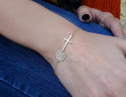 Vista 2 de Pulsera hecha a mano de la cruz de la huella dactilar del oro sólido, pulsera conmemorativa de la huella dactilar, pulsera del grabado de la huella