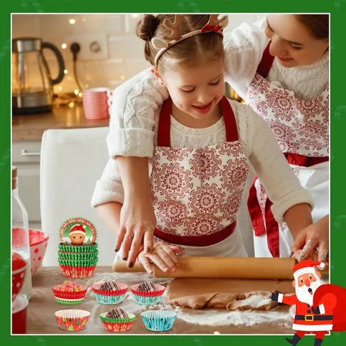 Vista 6 de AUGSUN 800 piezas de mini moldes para cupcakes de Navidad, envolturas para cupcakes con diseños de Santa, muñeco de nieve, bosque, moldes mini
