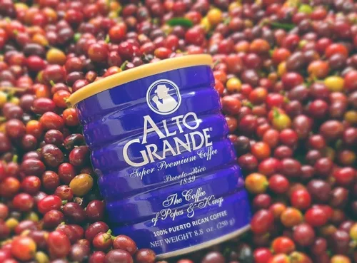 Vista 5 de Alto Grande, Garrido Expreso, Cafe Crema, Cafe Rico y Yaucono, Café molido Puerto Rico Coffee Roasters Paquete variado estuche para coleccionistas
