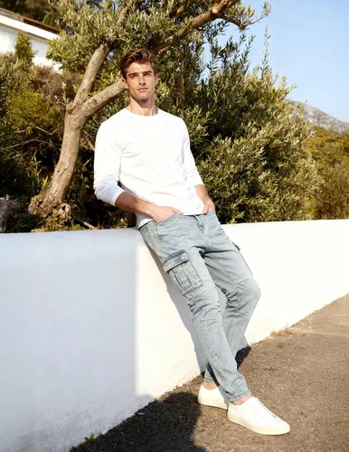 Vista 4 de Pantete Jeans cargo para hombre, ajustados, elásticos, de pierna recta, jeans ajustados a la moda con múltiples bolsillos
