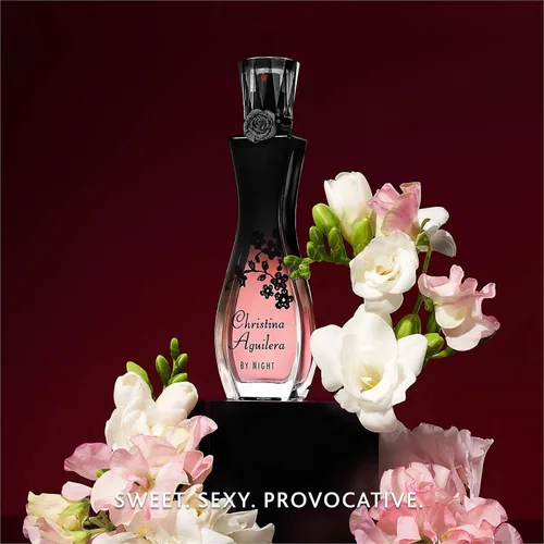 Vista 5 de Christina Aguilera By Night, Perfume para mujer, Eau de Parfum en aerosol, 0.5 fl. oz.