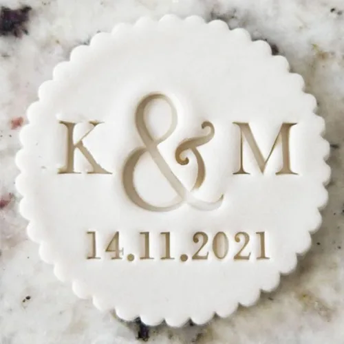 Vista 3 de Sello de galletas personalizado personalizado con nombre y fecha de pareja, sello de galletas impreso en 3D para fondant, glaseado, decoración
