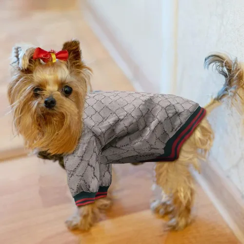 Vista 6 de Sudadera con capucha para perro de diseño clásico, abrigo de lujo para cachorros, abrigo cálido para mascotas, diseño de cremallera, ropa de peluche