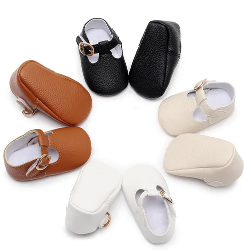 Vista 5 de HONGTEYA Mary Janes - Zapatos planos de piel sintética antideslizante con suela suave para bebés recién nacidos, zapatos de cuna para boda, fiesta