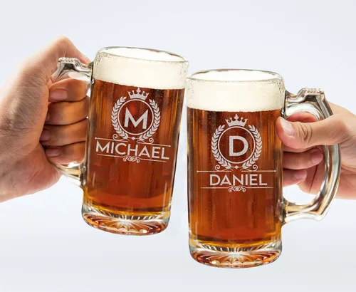Vista 6 de Tazas de cerveza personalizadas con monograma con nombre grabado, aniversario, boda, inauguración de la casa (12 onzas)