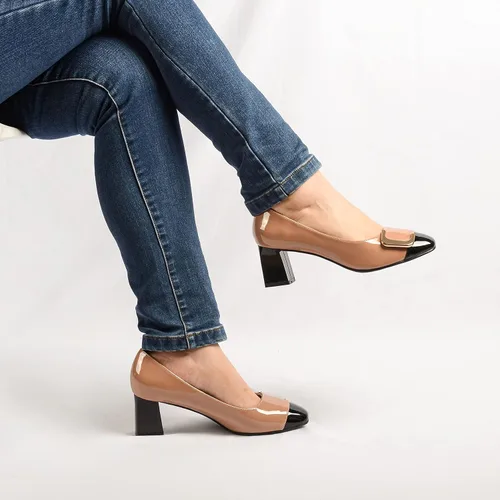 Vista 4 de ANN CREEK Zapatos de tacón bajo para mujer, zapatos de oficina de dos tonos, punta cuadrada, tacón grueso, de 2.4 pulgadas, Negro