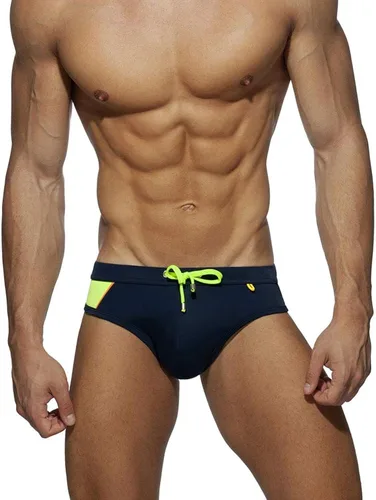 Vista 3 de UXH Traje de baño para hombre Briefs acolchado traje de baño masculino sexy tabla de natación playa surf natación natación