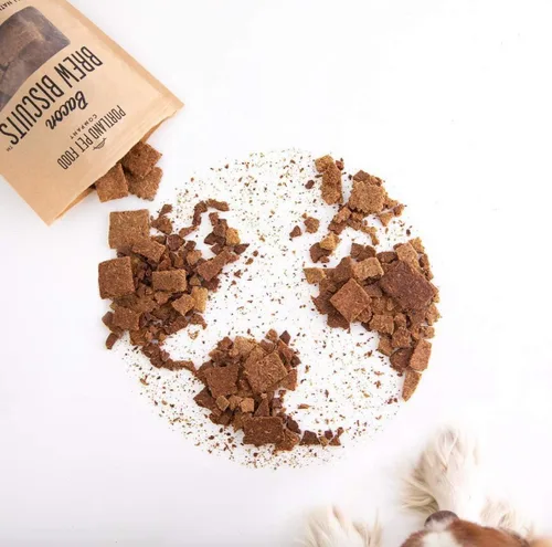 Vista 6 de CRAFTED BY HUMANS LOVED BY DOGS Portland Pet Food Company - Golosinas para perros con galletas de tocino (1 paquete, bolsa de 5 onzas), totalmente