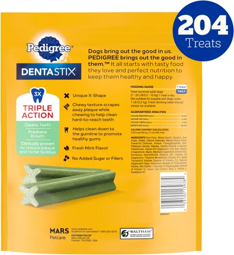 Vista 48 de Pedigree Dentastix Golosinas dentales para perros pequeños de doble sabor, tocino y pollo, bolsa de 5.08 onzas (24 golosinas)