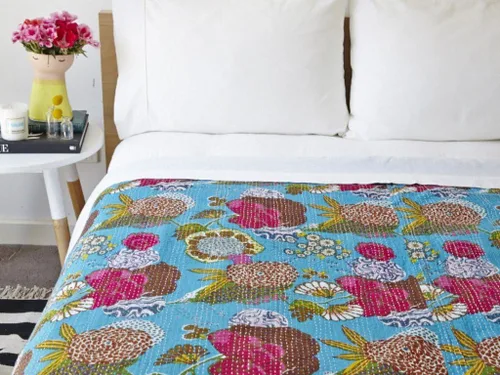 Vista 3 de SHIRANYA Colcha india de algodón con estampado de múltiples frutas de algodón, tamaño individual, queen, king, estampado floral, ropa de cama Beige