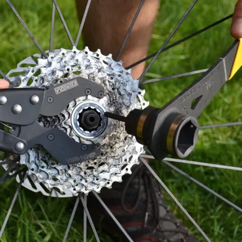 Vista 3 de Pedro's Mango Pro Socket para todas las herramientas de casete y soporte inferior de bicicleta Pedro's