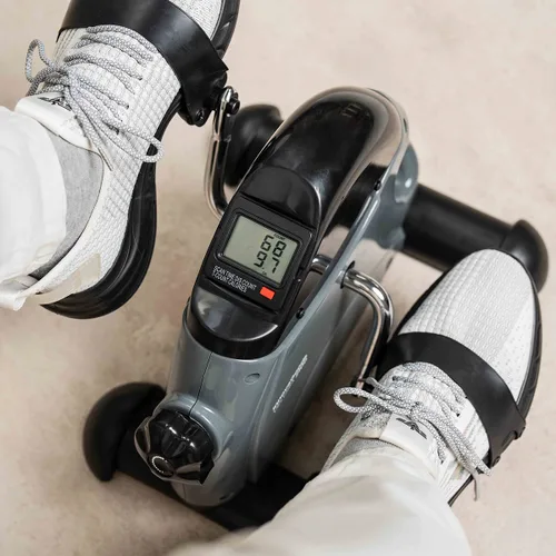 Vista 5 de Pedaleador Estático para Piernas y Brazos con Esterilla Velora 2100 InnovaGoods