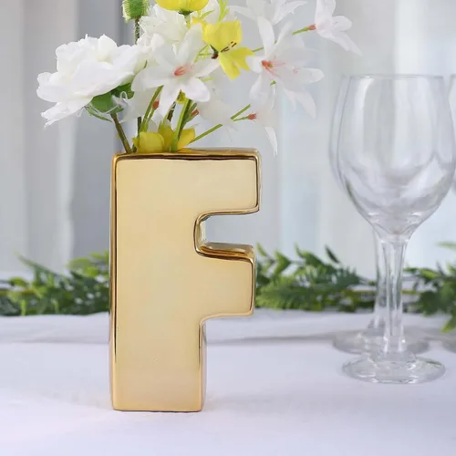 Vista 13 de Efavormart.com Maceta de cerámica chapada en oro brillante de 6" con escultura de letra B, florero para plantas de brotes, pieza central de mesa