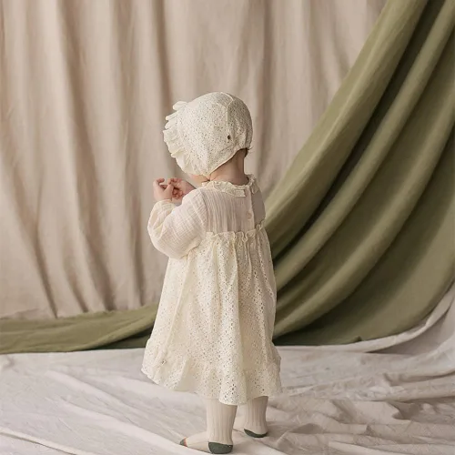 Vista 3 de Gorro de algodón ajustable para bebés y niños pequeños con encaje transpirable y ojales