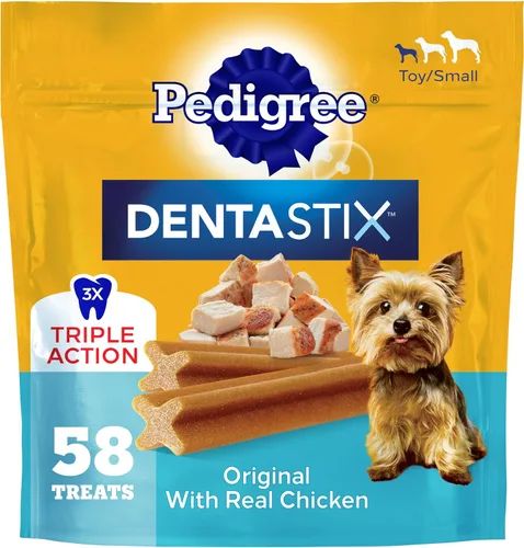 Vista 42 de Pedigree Dentastix Golosinas dentales para perros pequeños de doble sabor, tocino y pollo, bolsa de 5.08 onzas (24 golosinas)