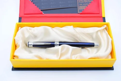 Vista 5 de Picasso 903 Pluma estilográfica Sweden Flower King en caja original, azul Marble
